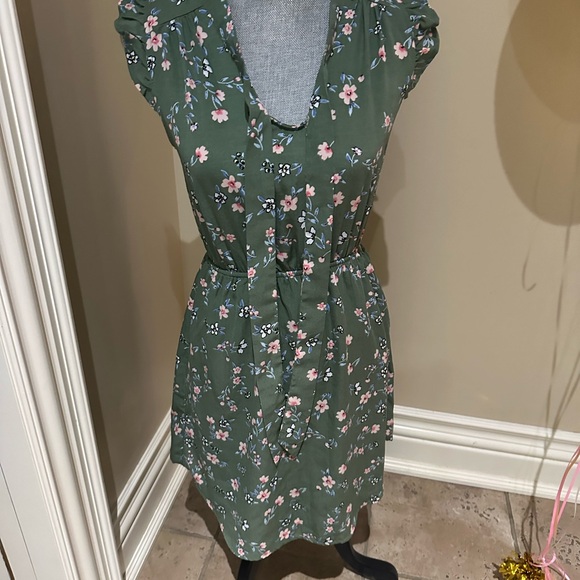 Monteau Dress - Picture 4 of 6